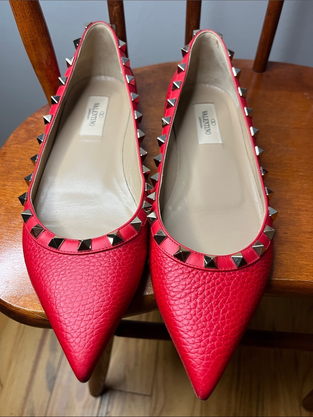 Valentino Garavani Rockstud Pointed Toe Ballerina Flats Red Size 37.5 - Picture 3 of 11